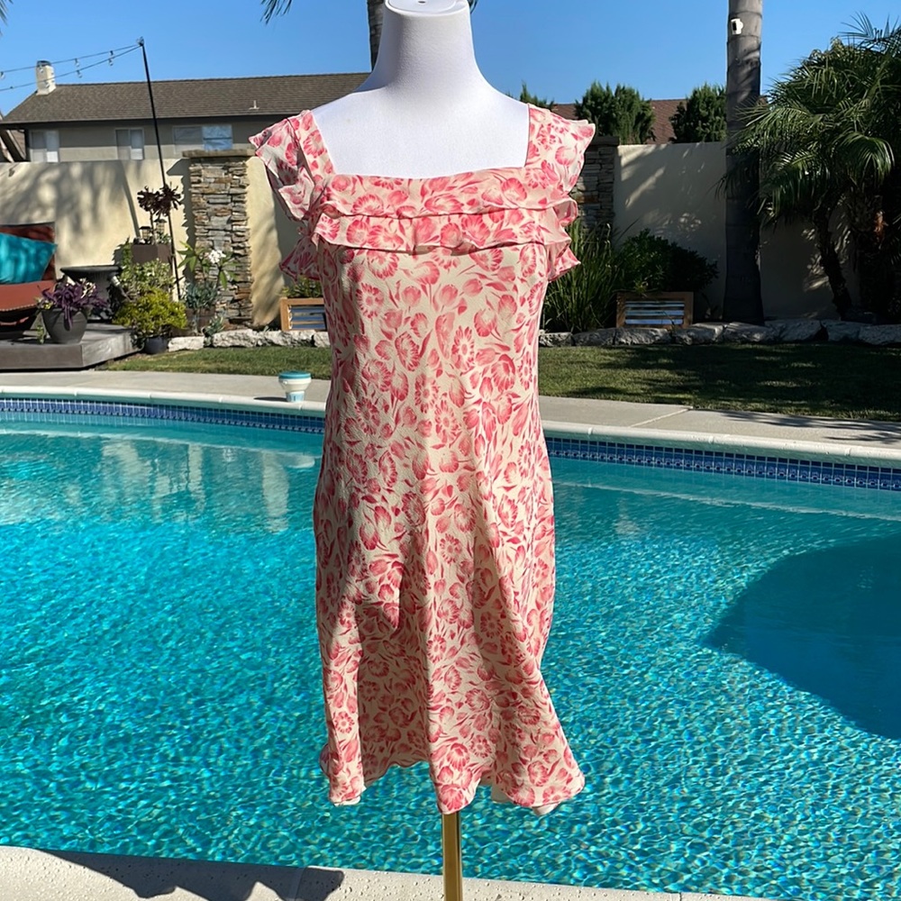 Beautiful Silk pink LOFT pink floral dress | Size 2P